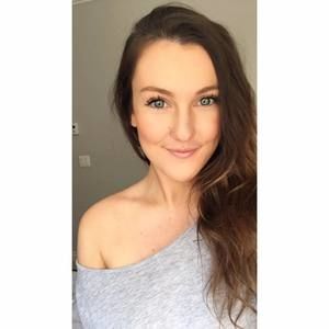 Meet your Posher, Leah